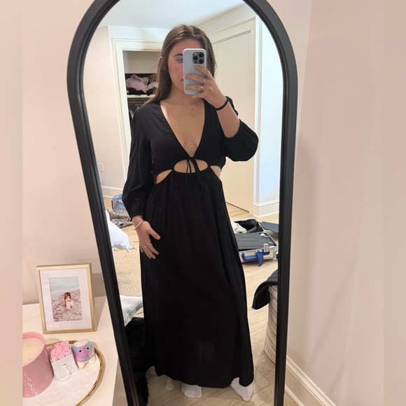 Charlie Holiday NWT Black Cutout Maxi Dress - S - Picture 1 of 1